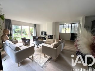  Maison � vendre 5 pi�ces 204 m�