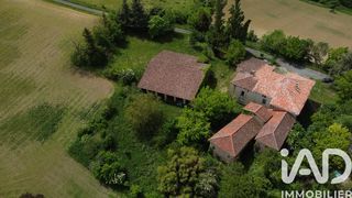  Maison � vendre 15 + pi�ces 370 m�