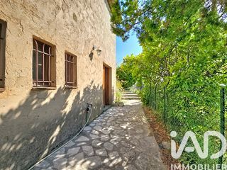  Maison � vendre 8 pi�ces 243 m�