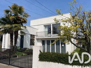  Villa � vendre 8 pi�ces 180 m�