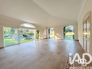  Maison � vendre 9 pi�ces 380 m�