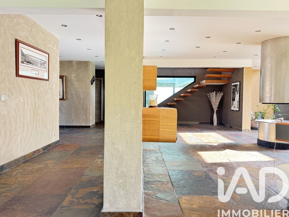 � vendre  Villa Gazeran (78125)