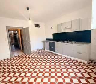  Immeuble � vendre 215 m�