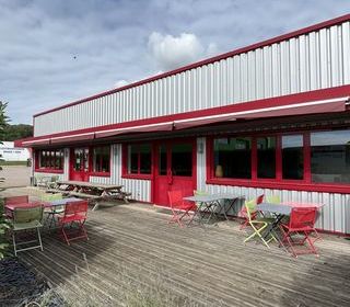  Immeuble � vendre 374 m�