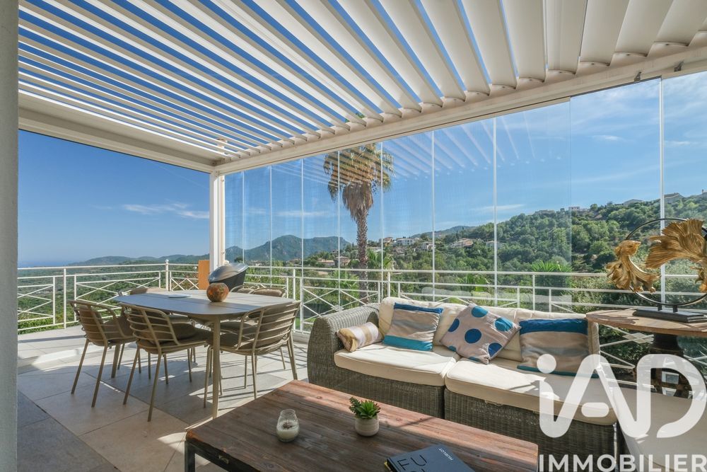 � vendre  Villa Les Adrets-de-l'Est�rel (83600)