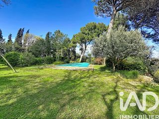  Maison � vendre 9 pi�ces 248 m�