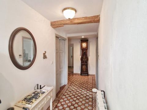   Vente Maison de village 7 pi�ces Maison - 7 pi�ce(s) - 142 m�