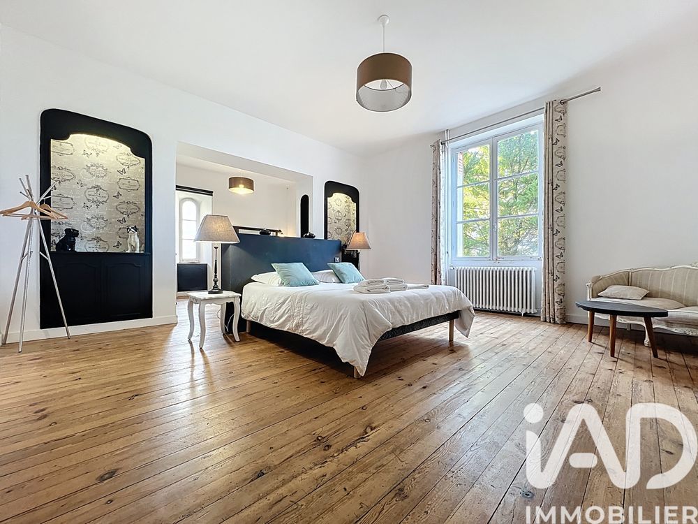 � vendre  Propri�t�/ch�teau Villenave-de-Rions (33550)