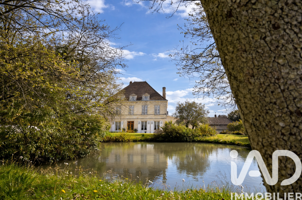 � vendre  Maison La Clotte (17360)