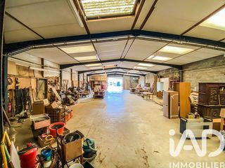  Immeuble � vendre 679 m�