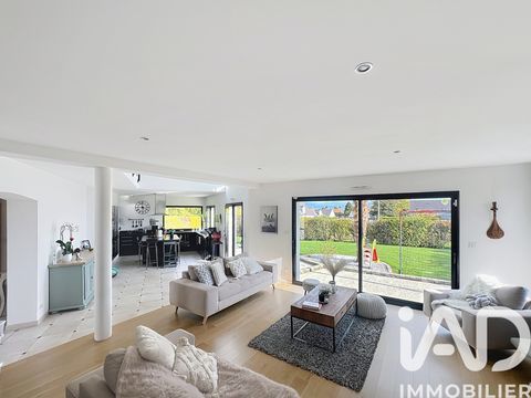   Vente Maison/villa 7 pi�ces Maison - 7 pi�ce(s) - 215 m�