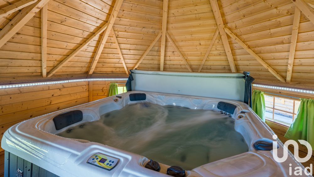 � vendre  Maison Les Herbiers (85500)