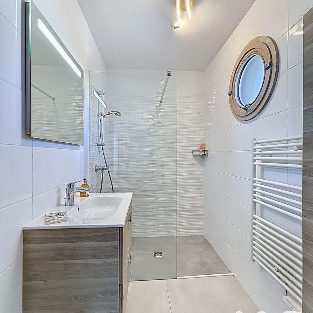 � vendre  Appartement Saint-Laurent-du-Var (06700)