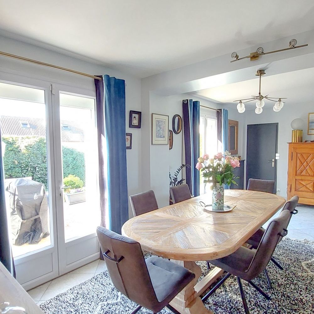 � vendre  Maison Montfort-l'Amaury (78490)