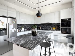  Maison � vendre 8 pi�ces 212 m�