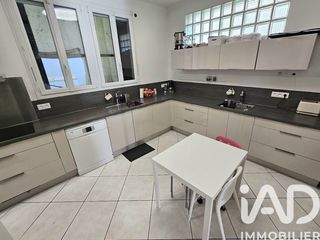  Maison � vendre 10 pi�ces 210 m�