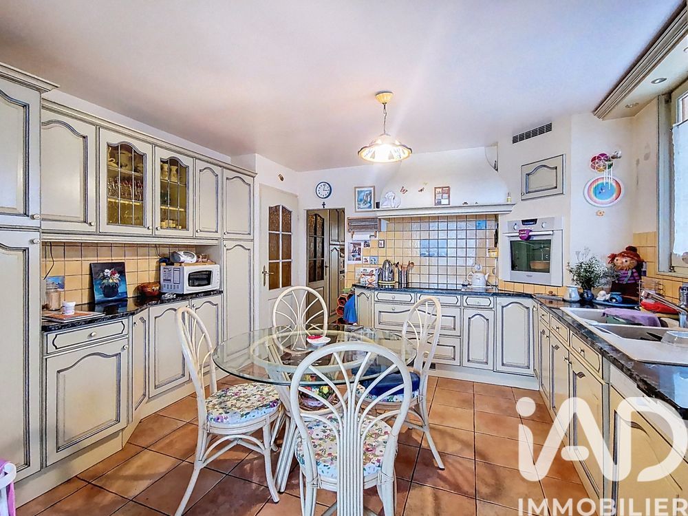 � vendre  Maison Cranves-Sales (74380)