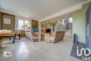  Maison � vendre 8 pi�ces 218 m�