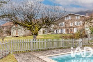  Maison � vendre 8 pi�ces 303 m�