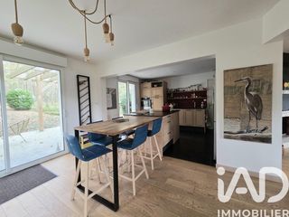  Maison � vendre 8 pi�ces 210 m�