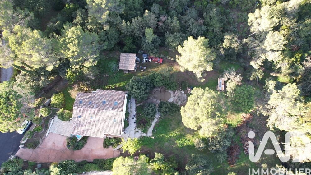 � vendre  Maison Roquebrune-sur-Argens (83520)