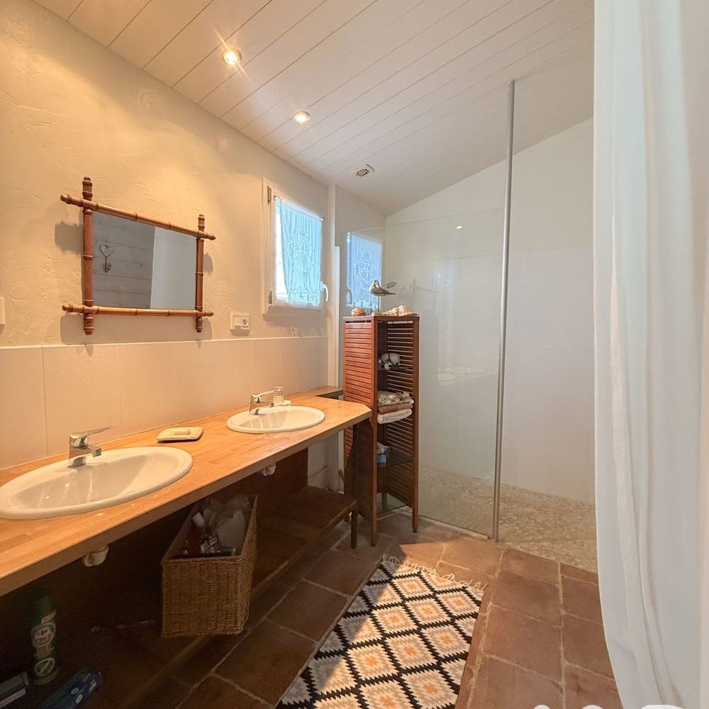 � vendre  Maison Loix (17111)