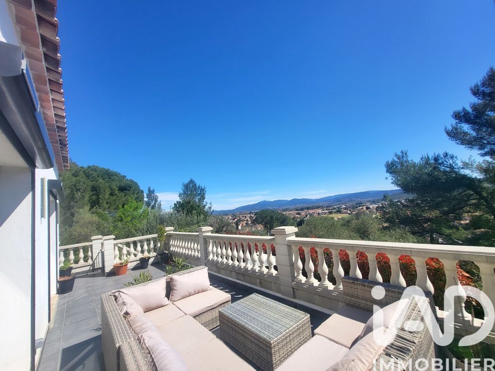 � vendre  Maison Cuers (83390)