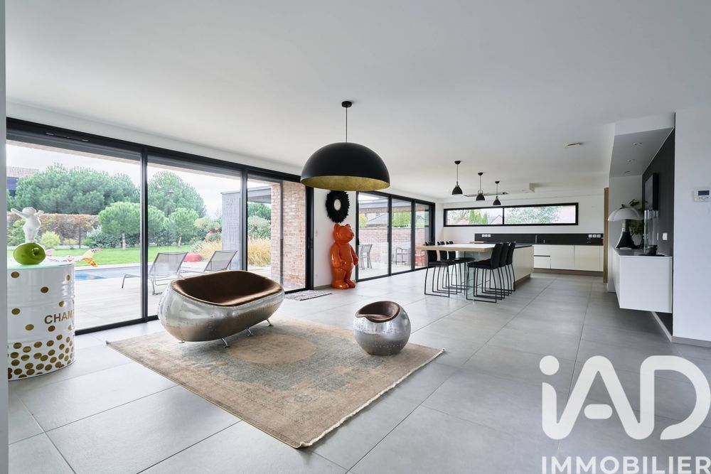 � vendre  Villa Camphin-en-P�v�le (59780)