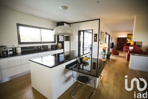   Vente Maison/villa 6 pi�ces Maison - 6 pi�ce(s) - 253 m�