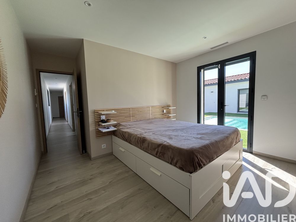 � vendre  Villa Nimes (30900)