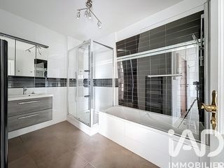  Appartement � vendre 3 pi�ces 77 m�