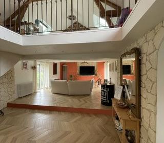  Maison � vendre 5 pi�ces 210 m�