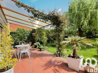  Villa � vendre 12 pi�ces 237 m�