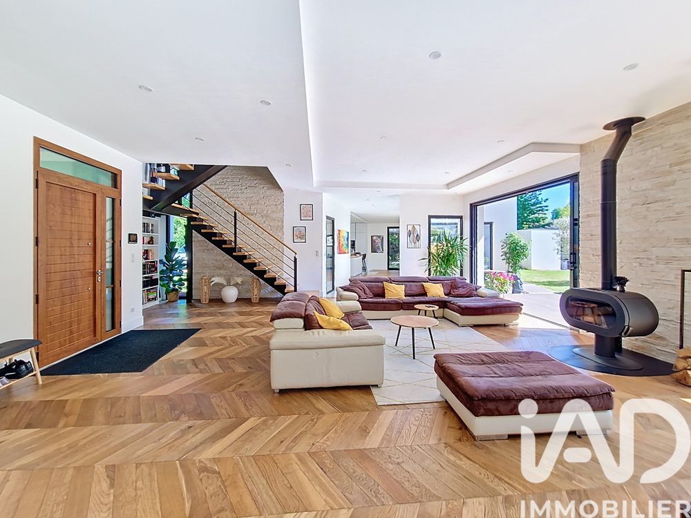 � vendre  Villa Saint-Fargeau-Ponthierry (77310)