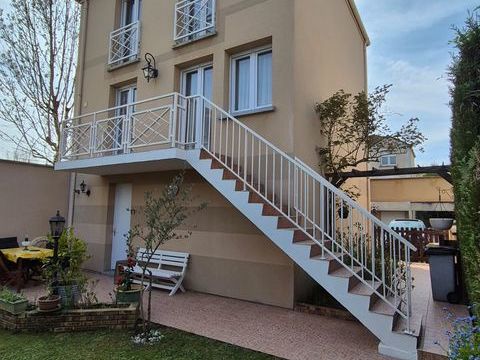   Vente Maison de ville 4 pi�ces Maison - 4 pi�ce(s) - 80 m�