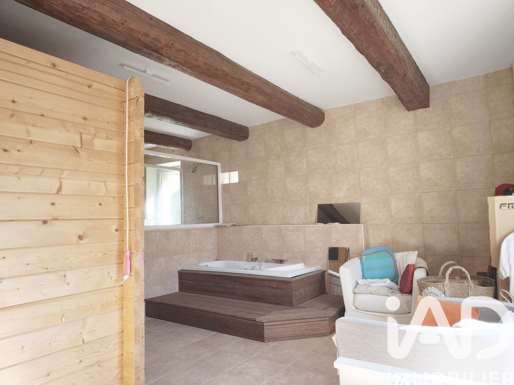 � vendre  Maison La Roque-Alric (84190)