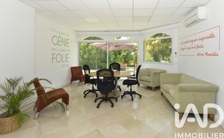  Villa � vendre 15 + pi�ces 650 m�