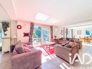  Maison � vendre 8 pi�ces 223 m�