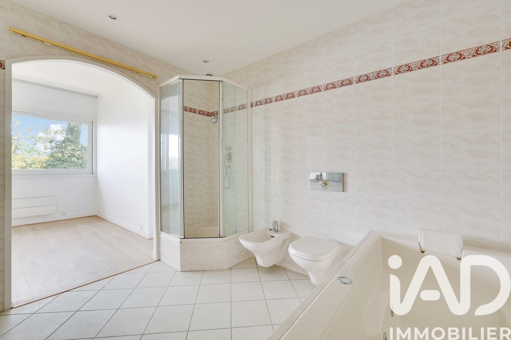 � vendre  Appartement Enghien-les-Bains (95880)