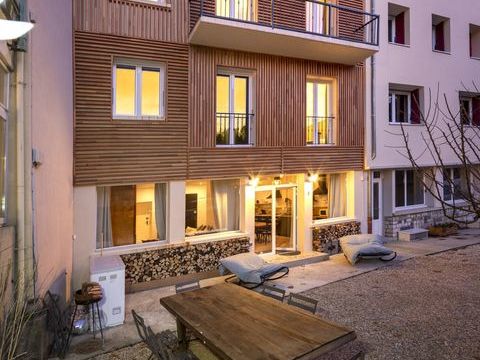   Vente G�te 12 pi�ces Maison - 12 pi�ce(s) - 250 m�