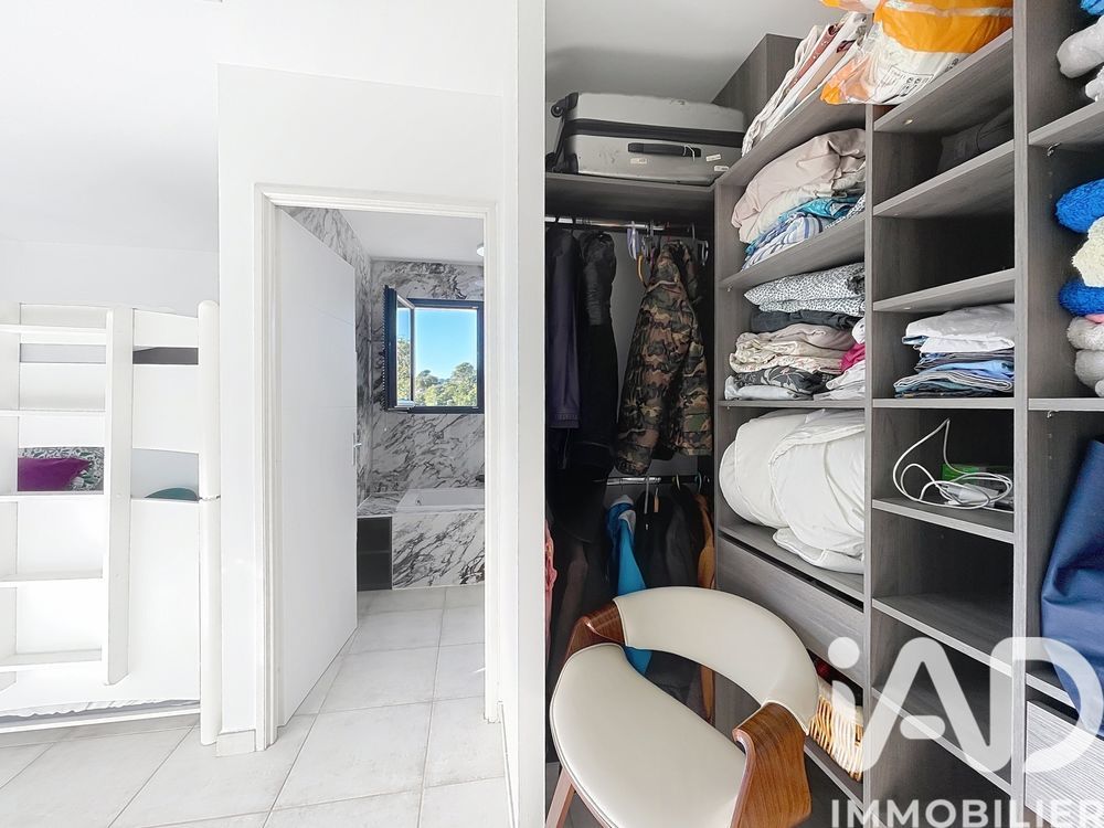 � vendre  Maison Bagnols-en-For�t (83600)