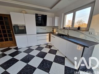  Maison � vendre 8 pi�ces 201 m�