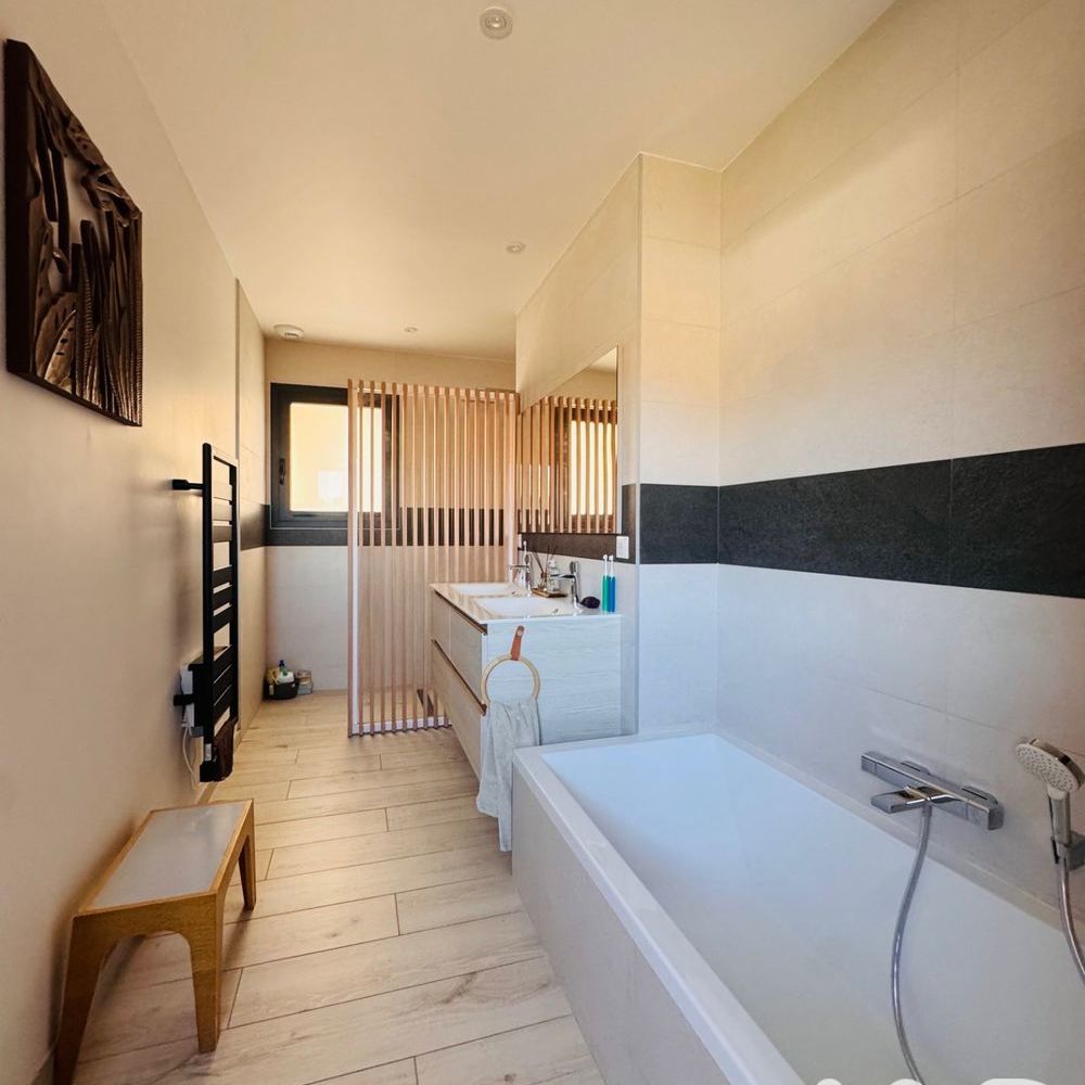 � vendre  Villa Mios (33380)