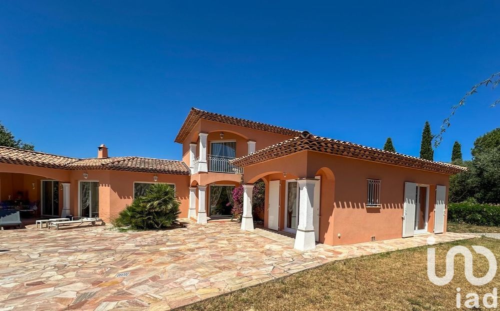 � vendre  Villa Roquebrune-sur-Argens (83520)