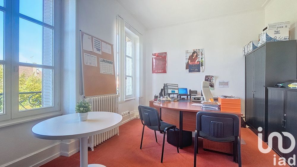 � vendre  Propri�t�/ch�teau Moulins (03000)