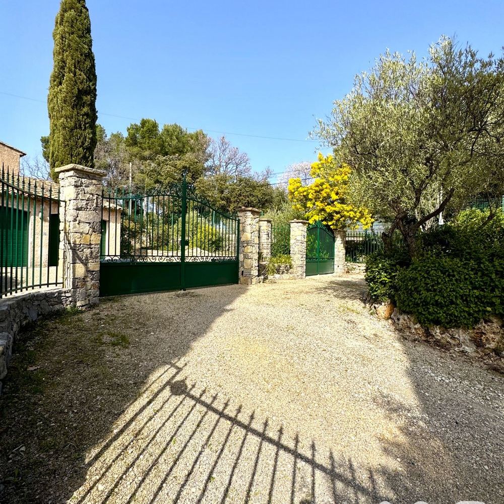 � vendre  Maison Flayosc (83780)