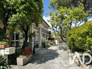  Immeuble � vendre 580 m�