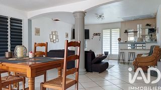  Maison � vendre 9 pi�ces 244 m�