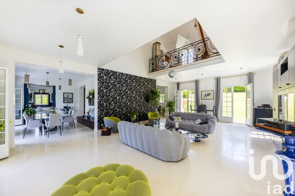 � vendre  Maison Nesles-la-Vall�e (95690)