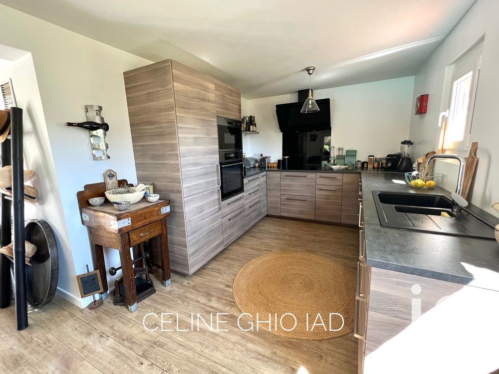 � vendre  Maison La Cadi�re-d'Azur (83740)